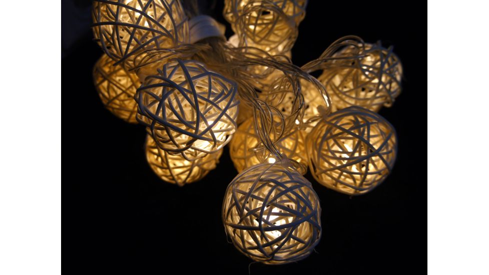 Гірлянда ротангова біла 12Led 4м