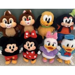 Дитяча іграшка-брелок серії Pop Mart Disney Mickey Family 15см